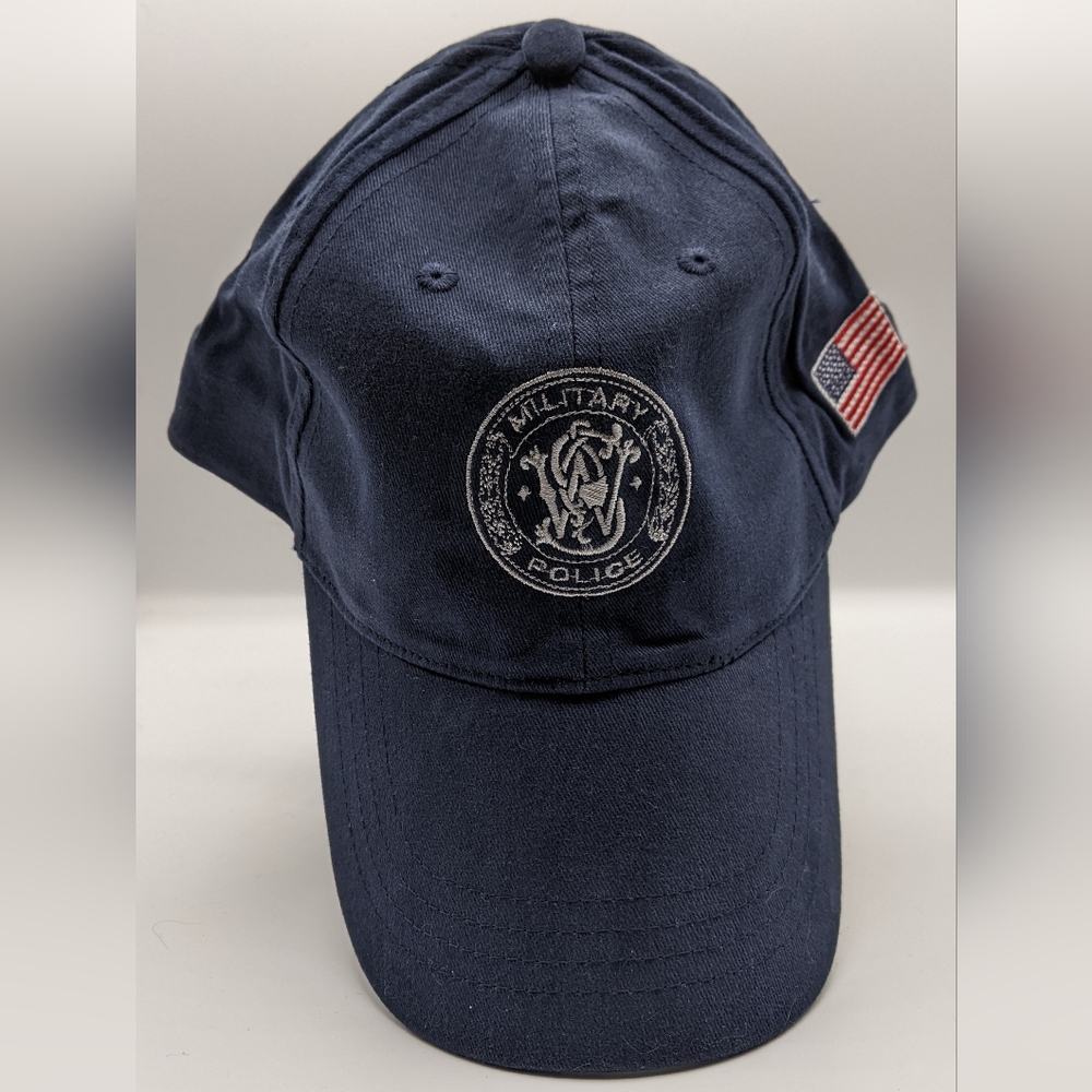 Smith & Wesson hat.